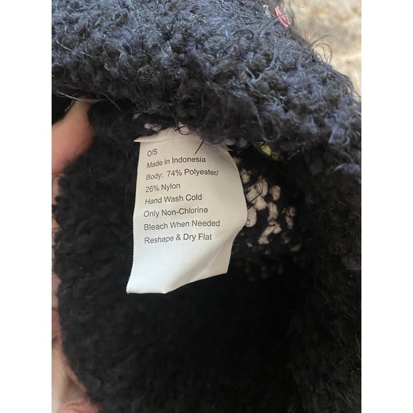 Cuddl Duds Pom Pom Beanie Hat Winter Women's Cozy Soft Knit White Black Pink Lot - Picture 3 of 5